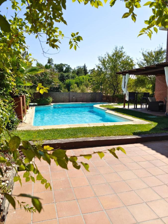 Lia Y El Pinar Guest House Olias del Rey ภายนอก รูปภาพ